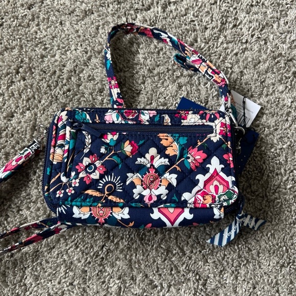 Vera Bradley x Harry potter RFID all in ine crossbody rare special hogwarts - Picture 5 of 6